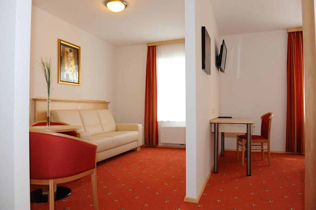Hotel-Gasthof-Fleischerei - Zur Alten Post Schwanberg Exterior photo